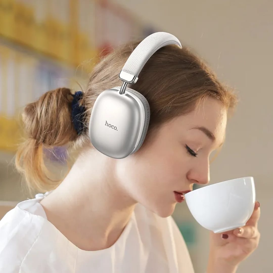 HOCO W35 Wireless Bluetooth Headphone – Deep Bass & Long Battery Life